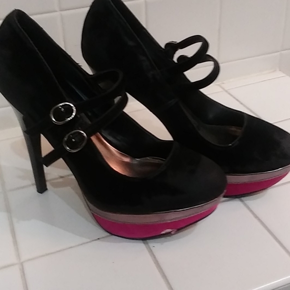 Platform heel - Picture 2 of 3
